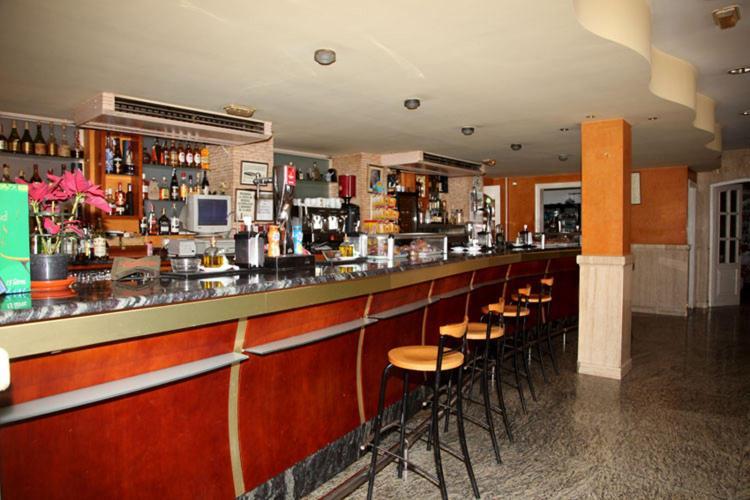 Hotel Los Arcos El Alquián Εξωτερικό φωτογραφία
