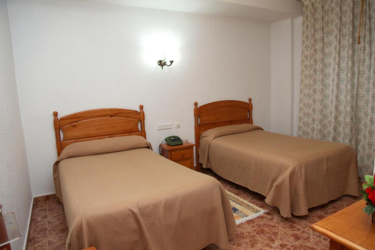 Hotel Los Arcos El Alquián Εξωτερικό φωτογραφία